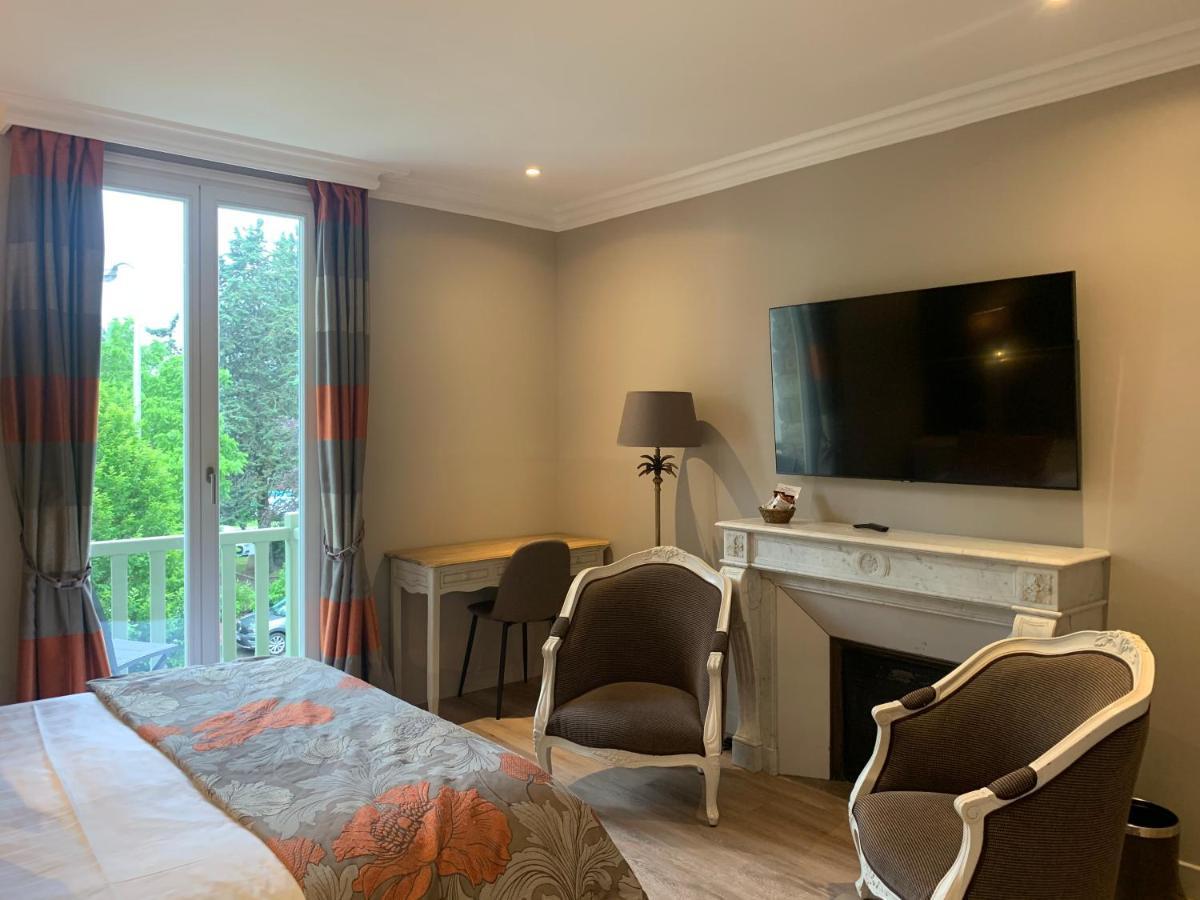 Hotel Augeval De Charme&spa 3*