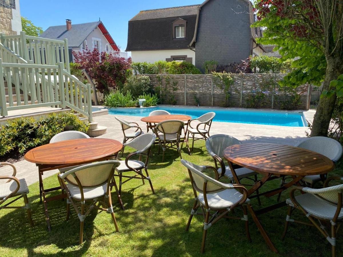 Augeval De Charme&spa Hotel